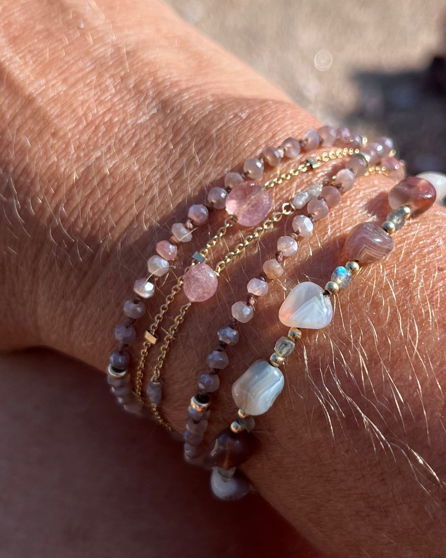 Muna Botswana Agate / Labradorite Bracelet