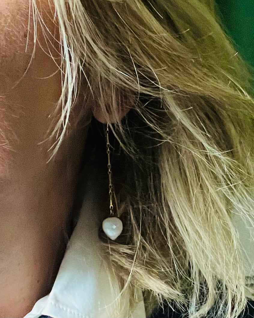 Paia Moonstone Threader