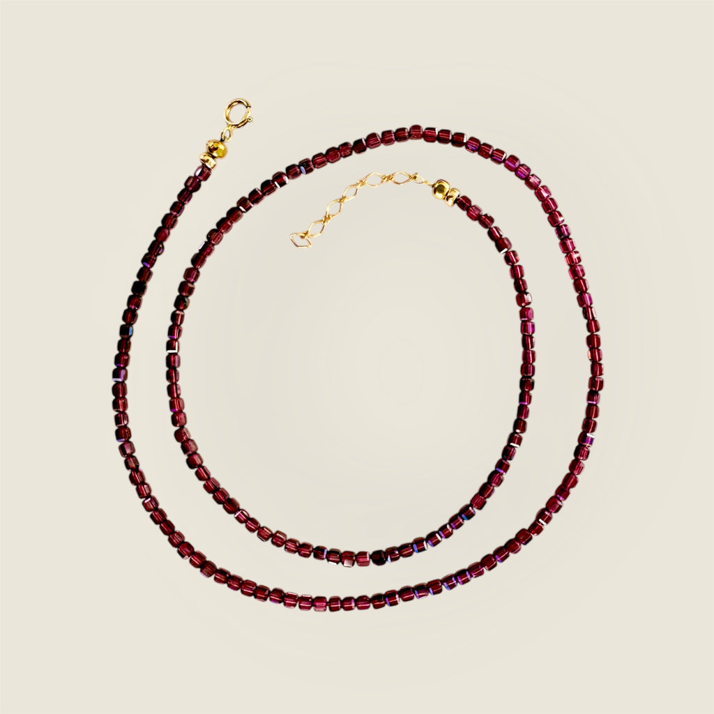 Necklace Garnet Dice