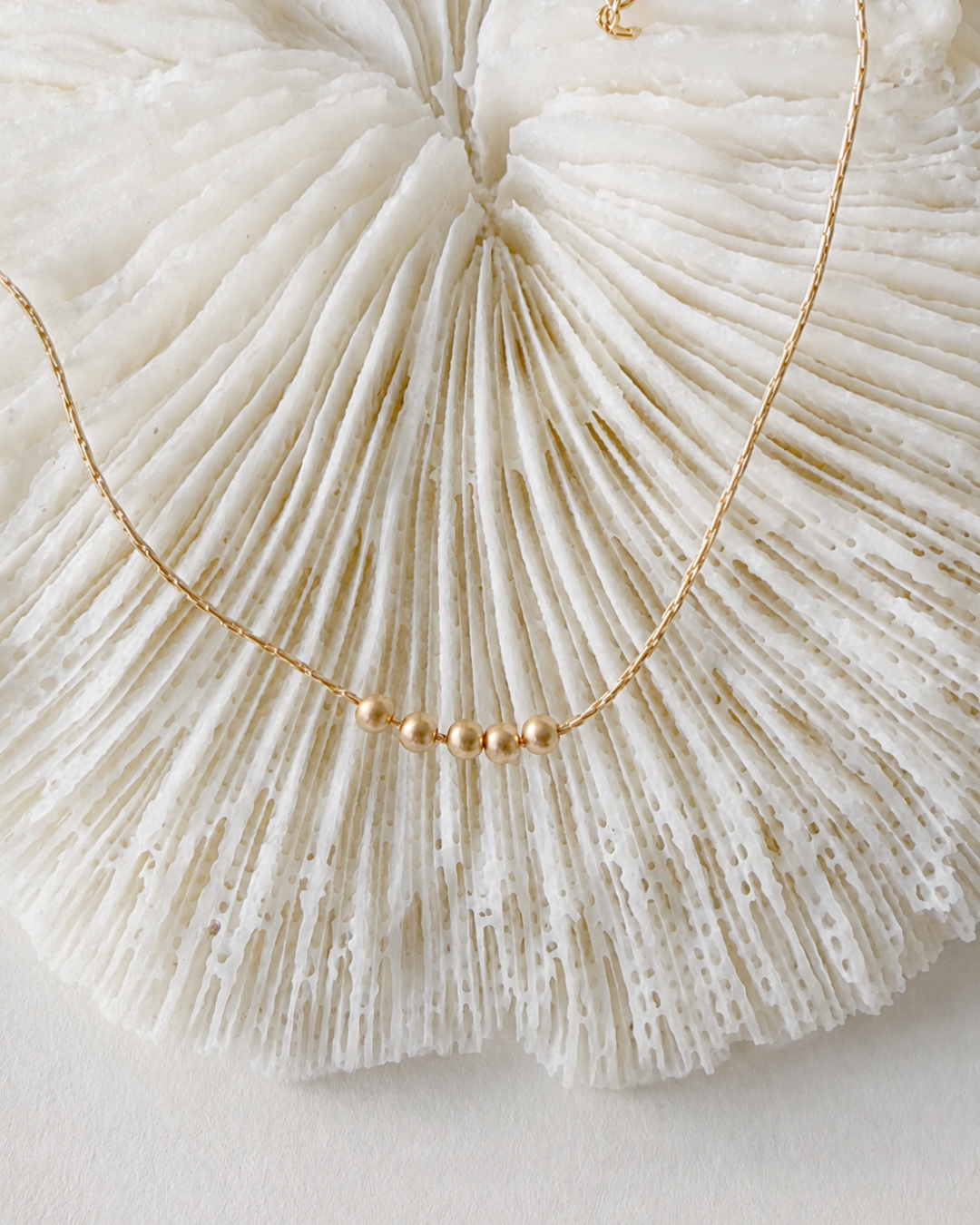 Necklace Le 5 - Gold Filled Beads